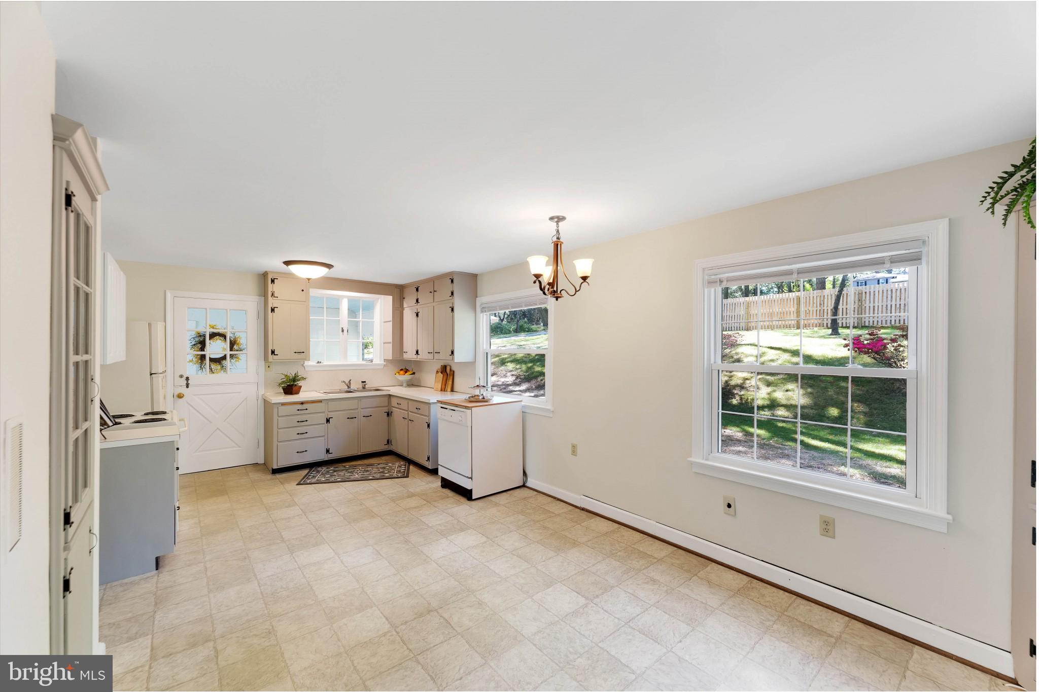 204 Coldstream Road Phoenixville, PA 19460 - Photo 10 of 32 Gallery Image 10