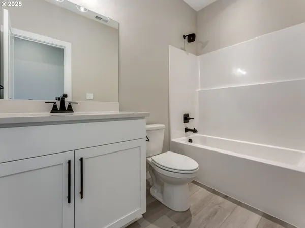 $639,990 | 2041 Northeast Ridge Run Lane, Estacada, OR 97023