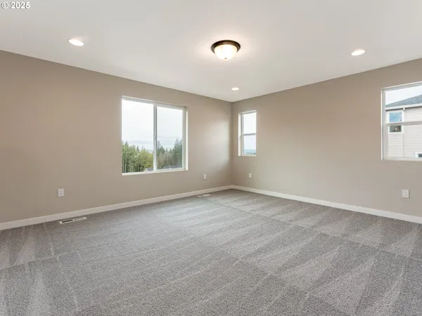 $639,990 | 2041 Northeast Ridge Run Lane, Estacada, OR 97023