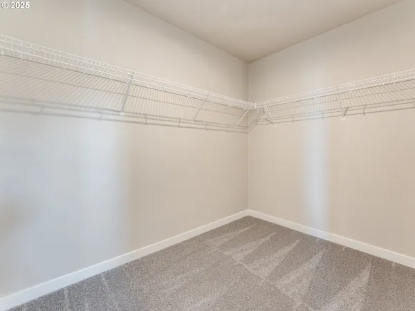 $639,990 | 2041 Northeast Ridge Run Lane, Estacada, OR 97023