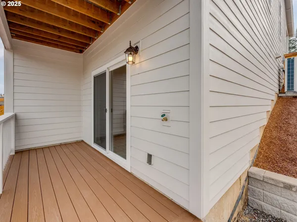 $639,990 | 2041 Northeast Ridge Run Lane, Estacada, OR 97023