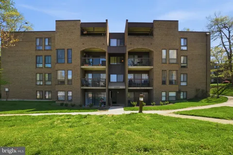 $325,000 | 11228 Chestnut Grove Square, Unit 132, Reston, VA 20190