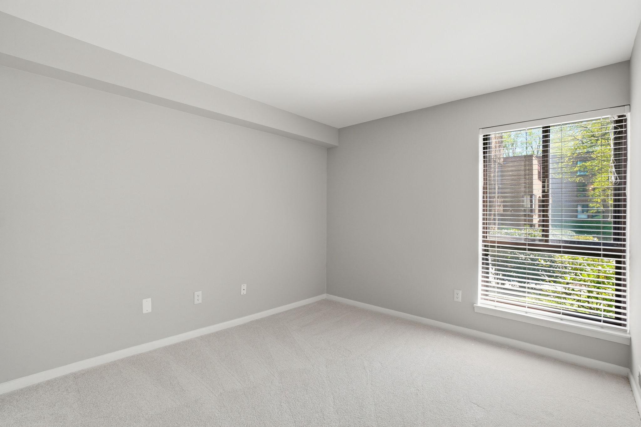 11228 Chestnut Grove Square, Unit 132 Reston, VA 20190 - Photo 13 of 25 Good sized second bedroom.