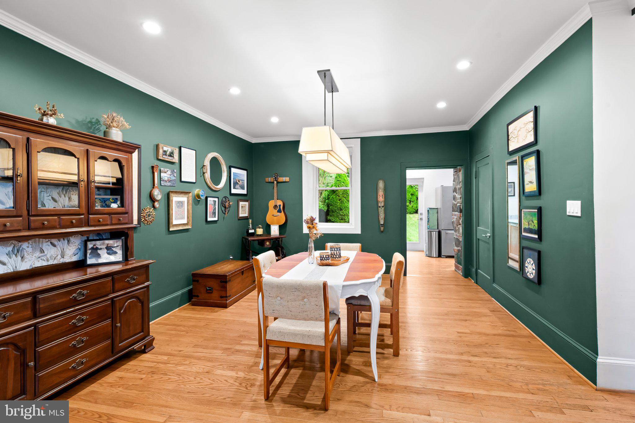 3711 Clipper Road Baltimore, MD 21211 - Photo 4 of 37 Gallery Image 4