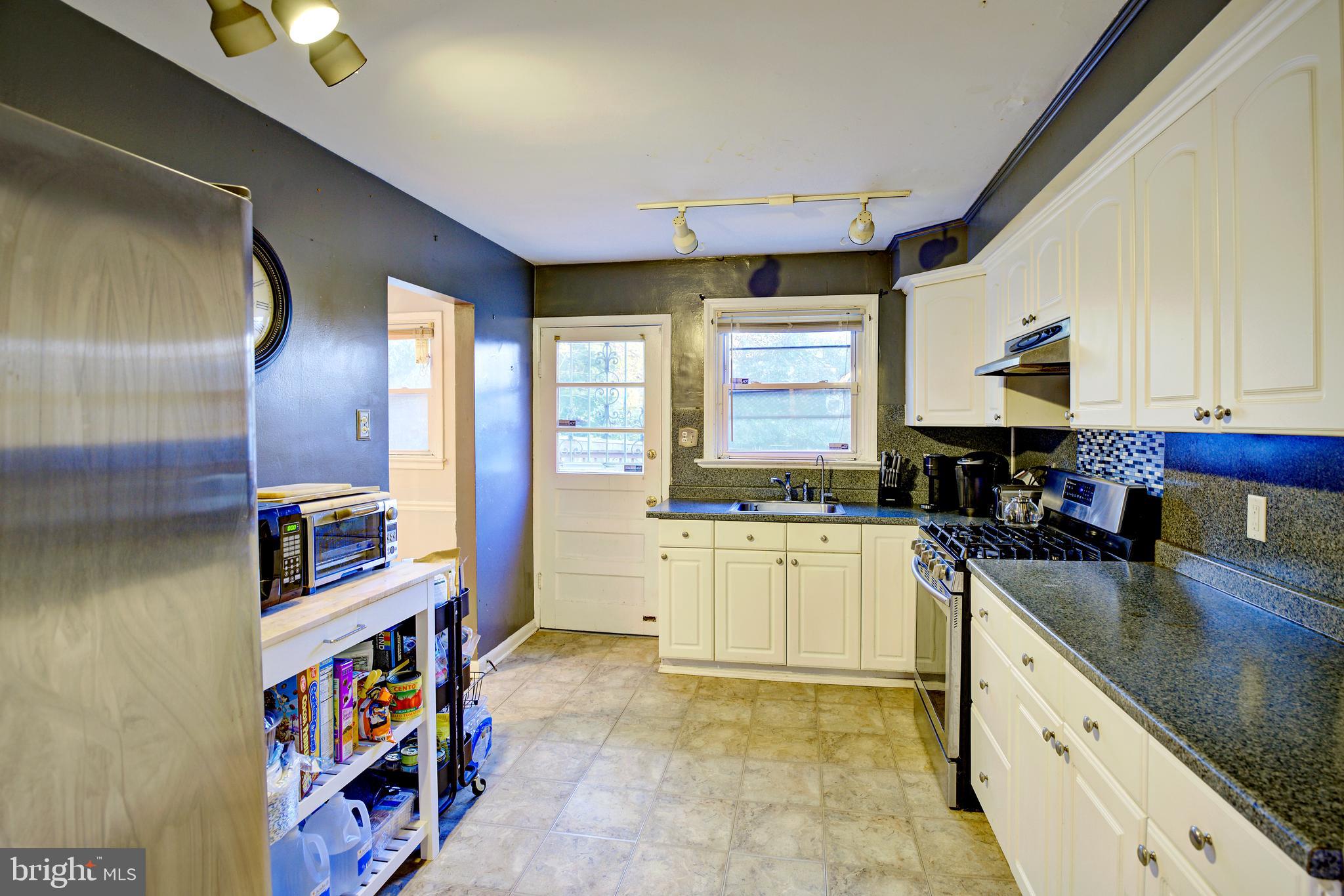 112 Rices Mill Road Wyncote, PA 19095 - Photo 9 of 29