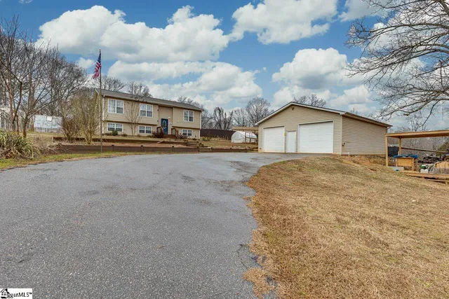 $339,900 | 115 Shadow Hills Lane, Liberty, SC 29657