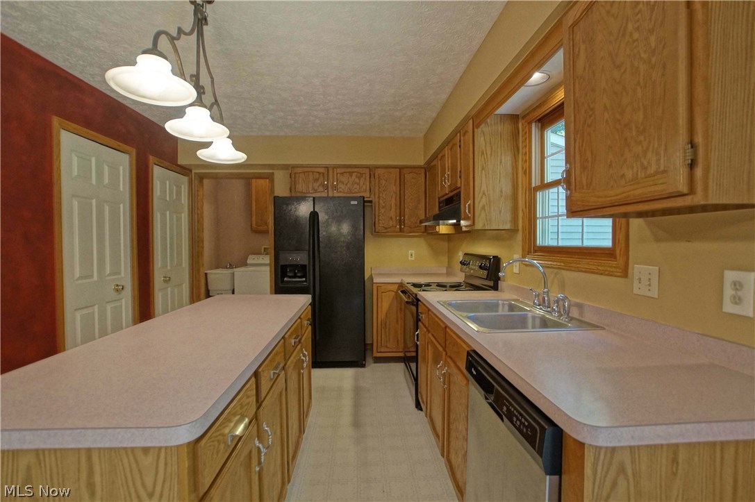 7575 Leroy Thompson Road Thompson, OH 44086 - Photo 5 of 24