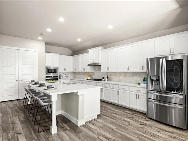 $825,000 | 227 Bridge Water Loop, Dripping Springs, TX 78620