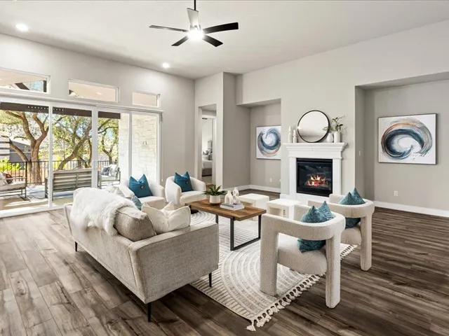 $825,000 | 227 Bridge Water Loop, Dripping Springs, TX 78620