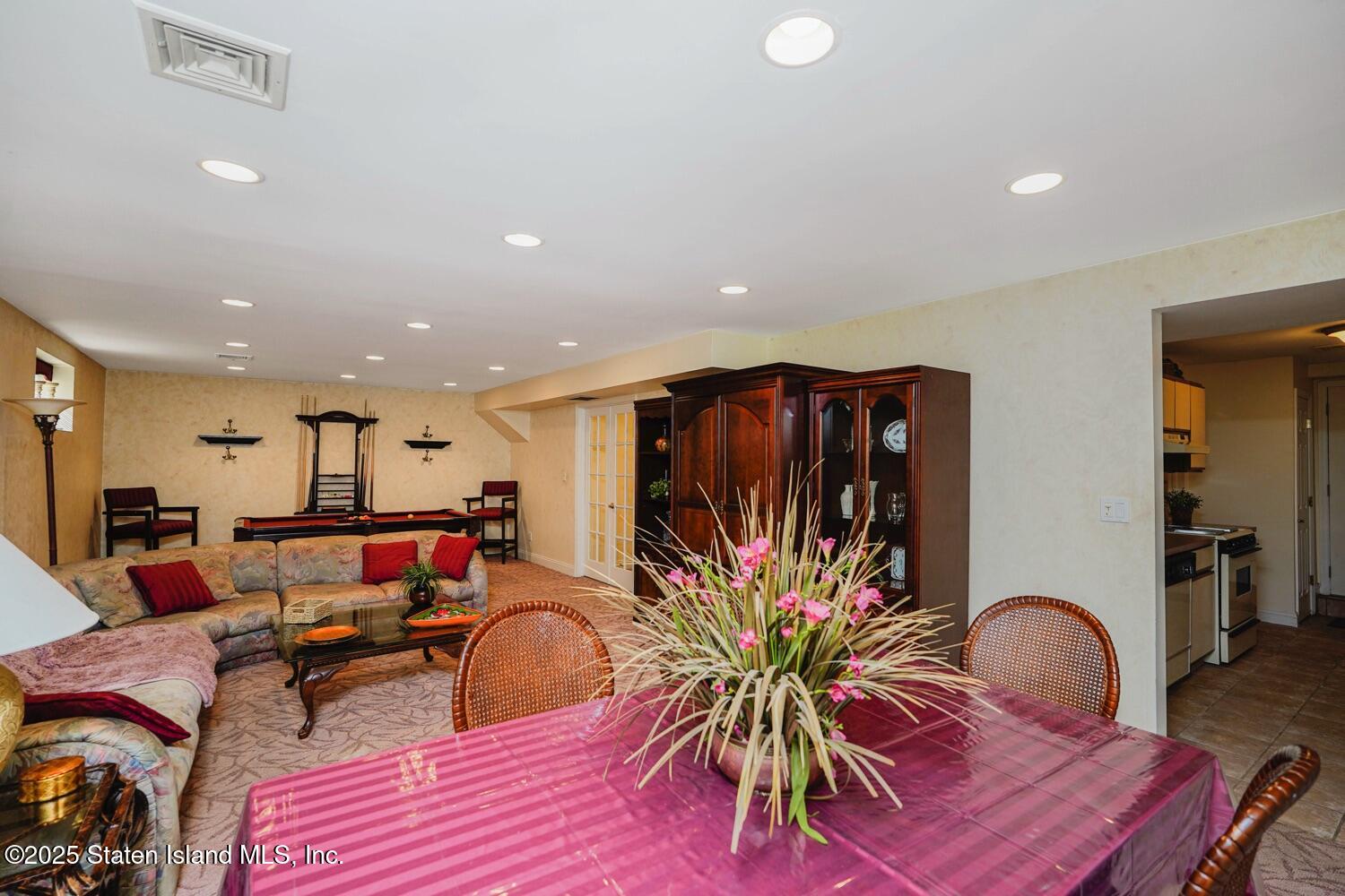 312 Barbara Street Staten Island, NY 10306 - Photo 28 of 34 a living room with furniture