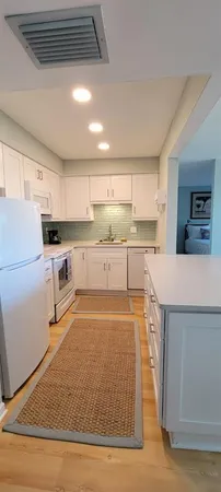 $2,300 | 632 Edgewater Drive, Unit 537, Dunedin, FL 34698