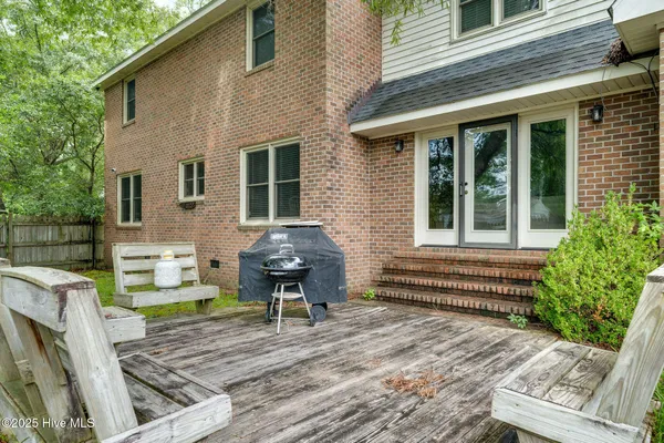 $399,999 | 518 Forest Lane, Wallace, NC 28466