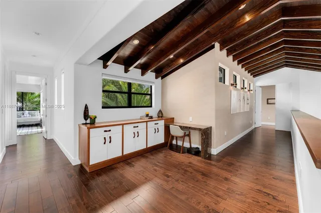 $8,950,000 | 330 Caribbean Road, Key Biscayne, FL 33149