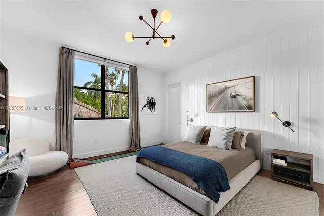 $8,950,000 | 330 Caribbean Road, Key Biscayne, FL 33149