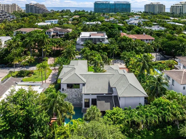 $8,950,000 | 330 Caribbean Road, Key Biscayne, FL 33149