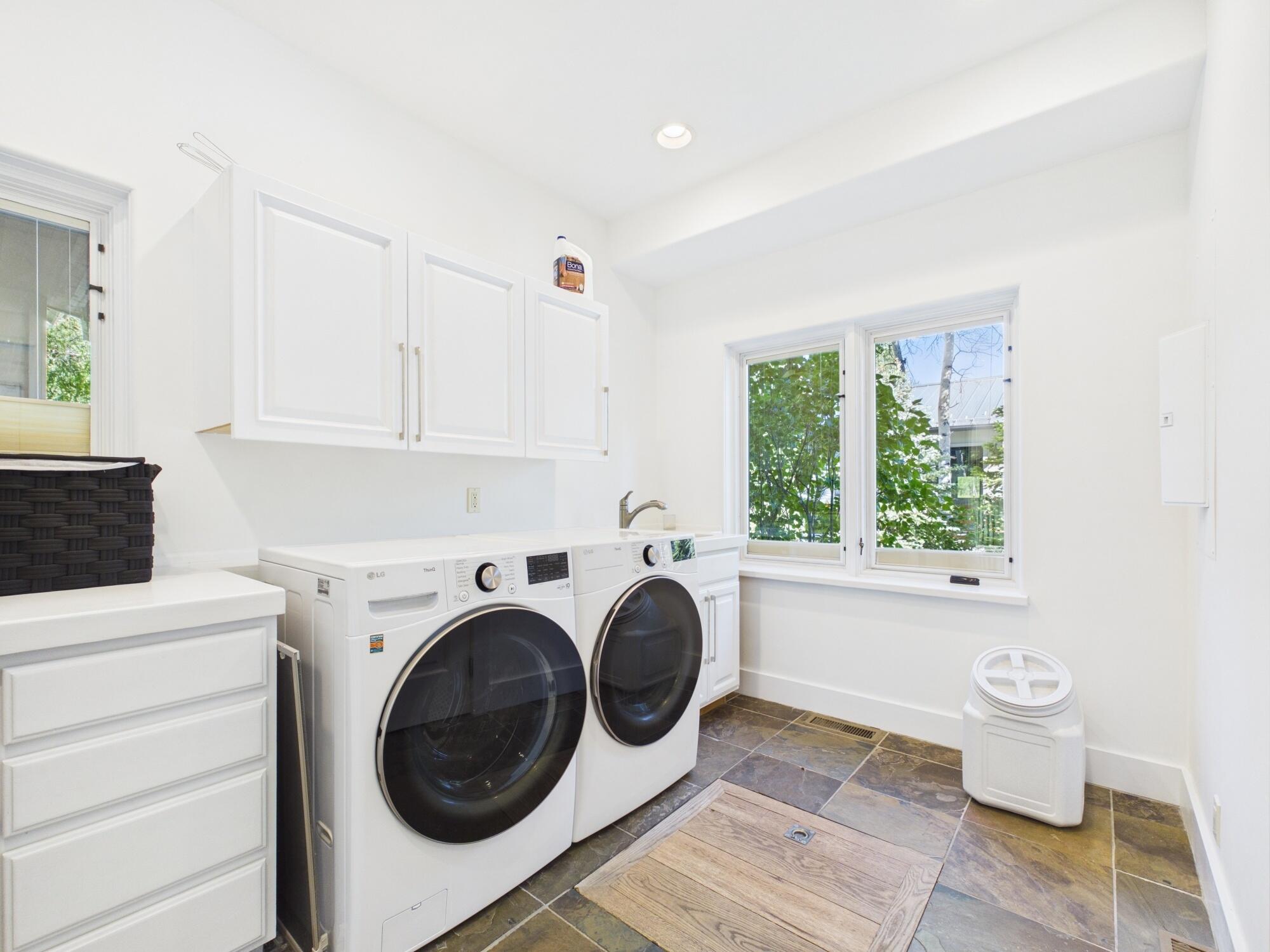 713 South River Street Hailey, ID 83333 - Photo 30 of 45 Laundry room