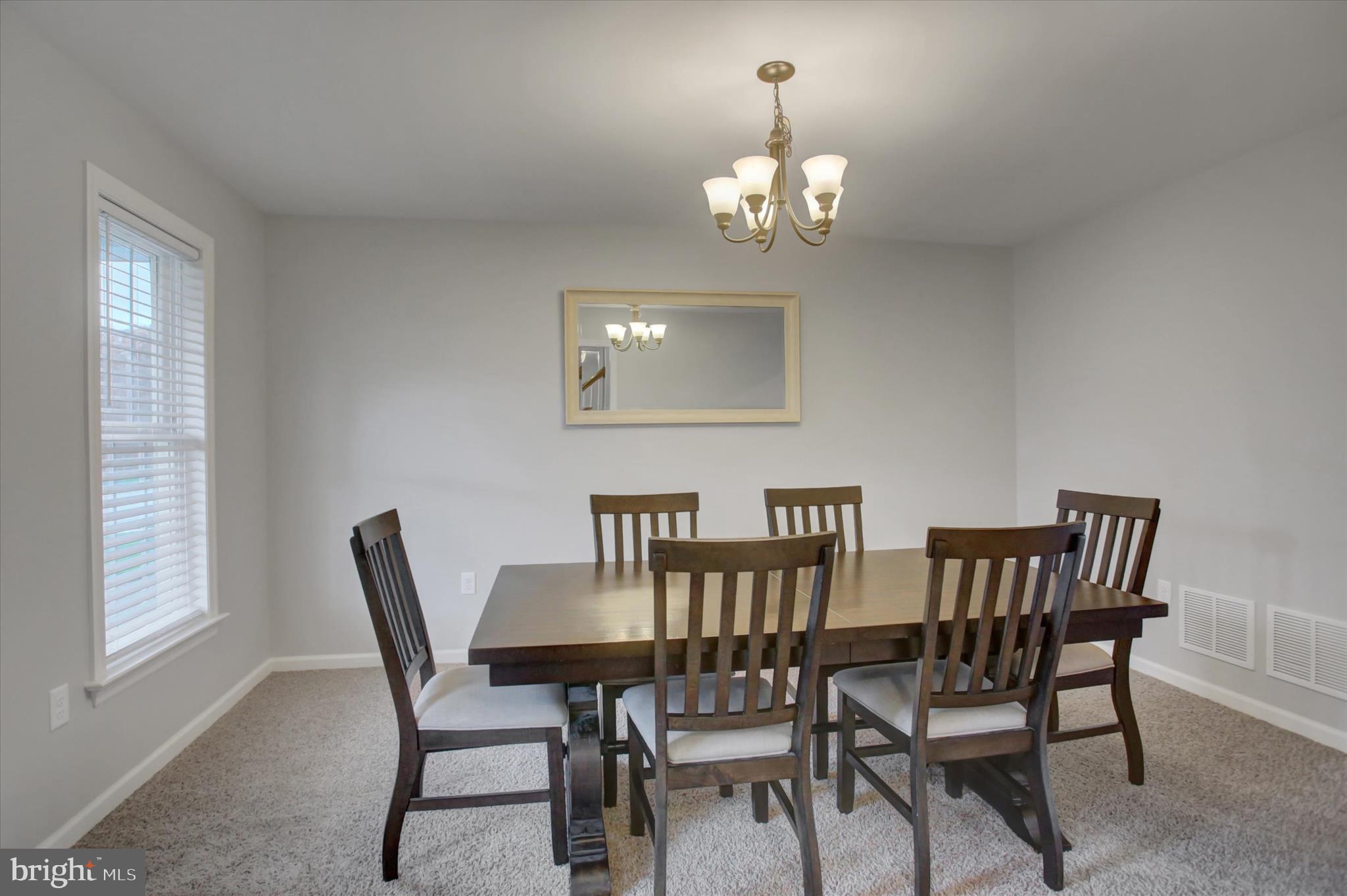 7091 Beaver Spring Road Harrisburg, PA 17111 - Photo 17 of 38 Dining room