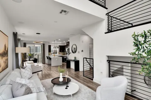 $1,100,000 | 2432 Via Alta, San Diego, CA 92108