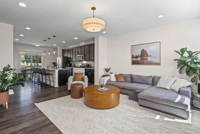 $475,000 | 2548 Huntleigh Lane, Downers Grove, IL 60517