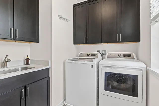 $475,000 | 2548 Huntleigh Lane, Downers Grove, IL 60517