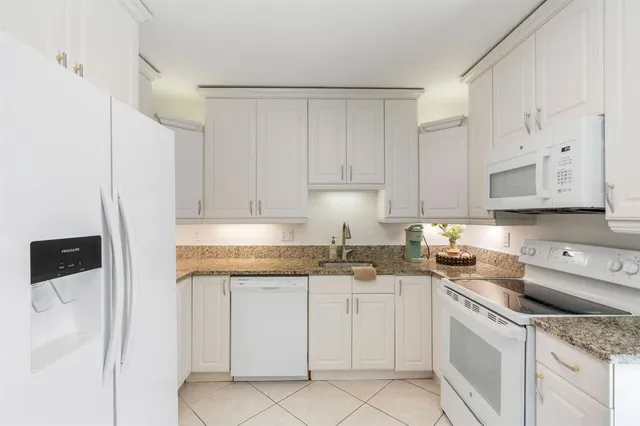 $3,500 | 1850 Southeast 7th Street, Pompano Beach, FL 33060