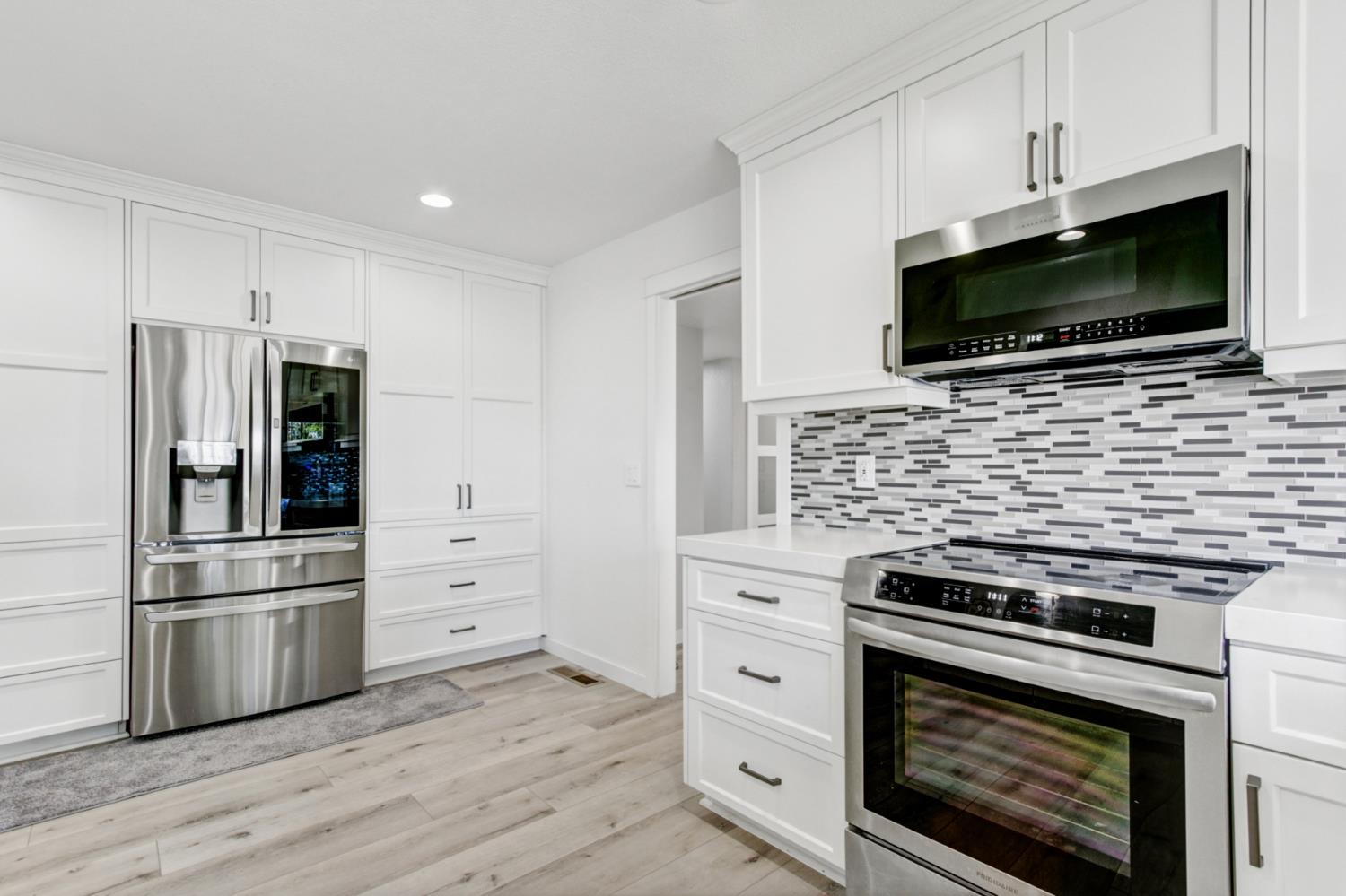 9529 Sheldon Road Elk Grove, CA 95624 - Photo 14 of 68