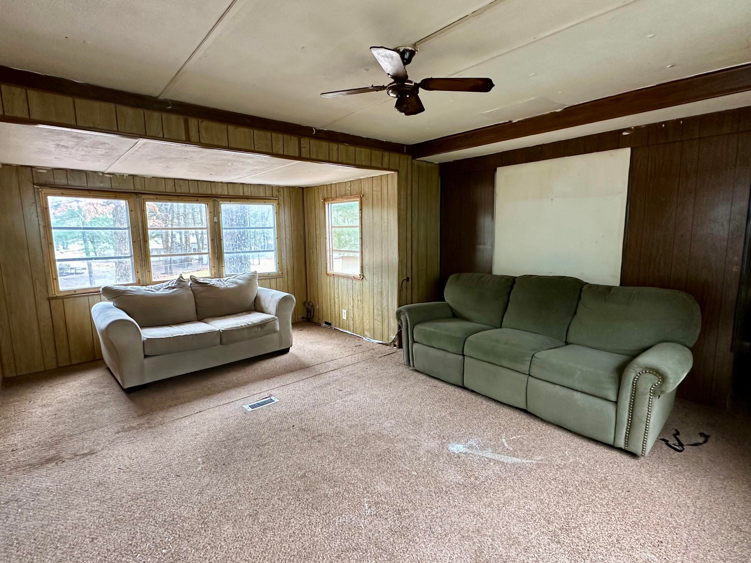 1689 Topinabee Mail Rte Road Cheboygan, MI 49721 - Photo 6 of 10 Gallery Image 6