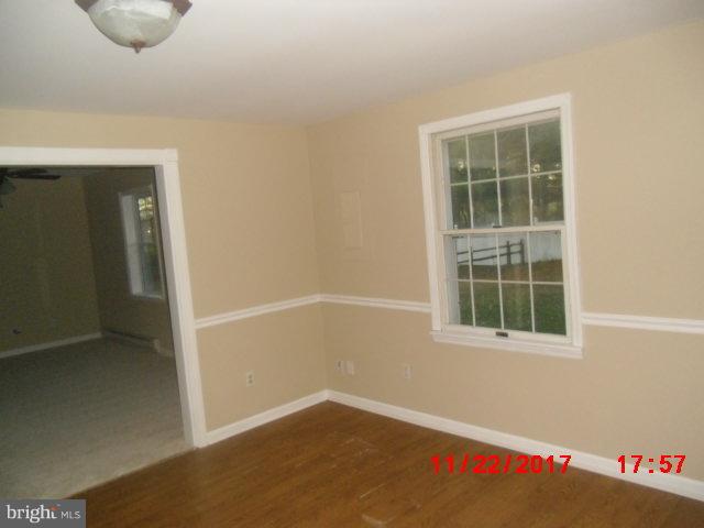 30858 Rabbit Hill Road Cordova, MD 21625 - Photo 8 of 8 an empty room with a window