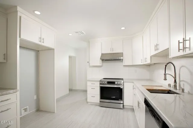 $1,350,000 | 8939 Rhea Avenue, Northridge, CA 91324