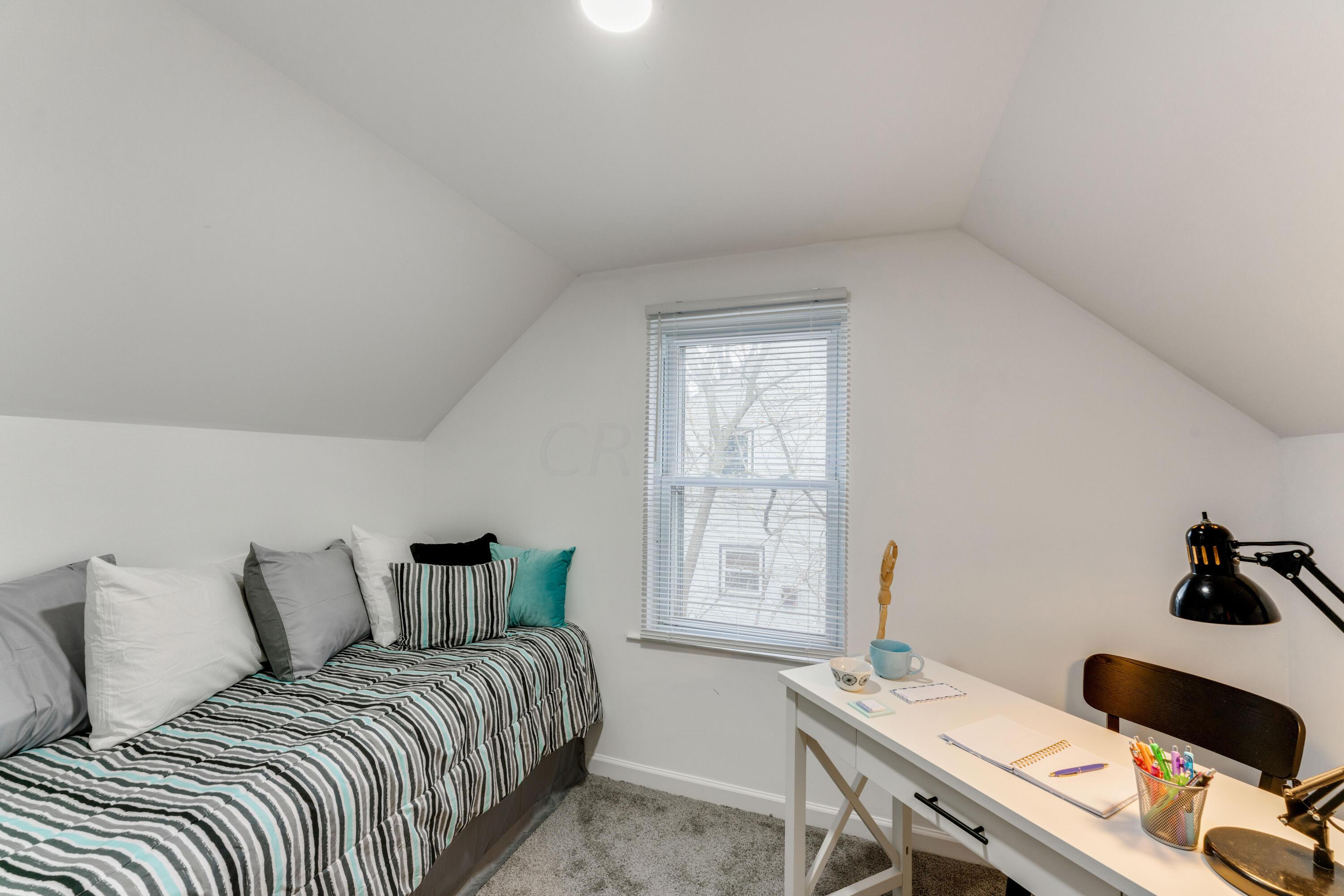 2385 Delbert Road Columbus, OH 43211 - Photo 21 of 27 29-dsc05704-dsc05706