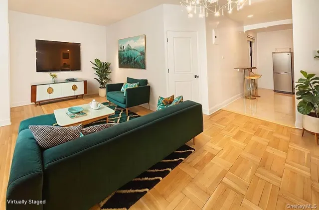 $739,000 | 41-09 41st Street, Unit 1D | Sunnyside