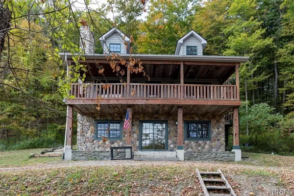 $339,000 | 8540 Hayes Hollow Road, Colden, NY 14033