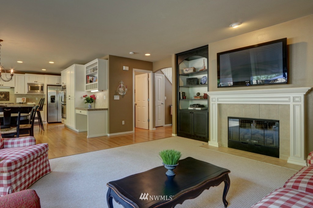 24019 44 Avenue Southeast Bothell, WA 98021 - Photo 11 of 24