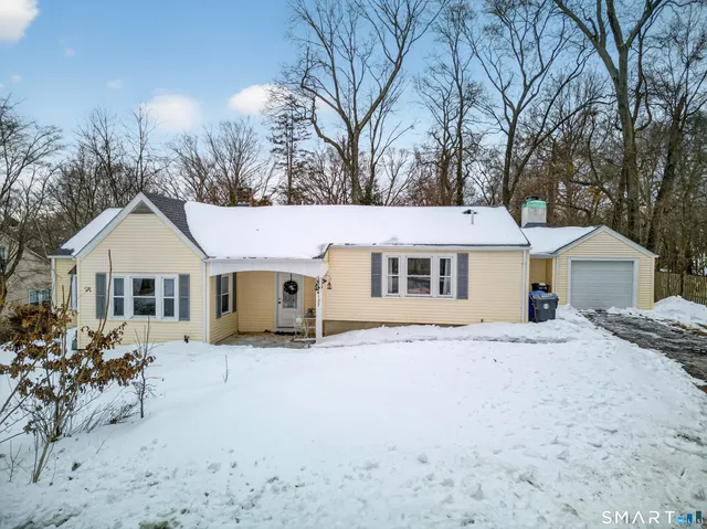 $650,000 | 137 South Montowese Street, Branford, CT 06405