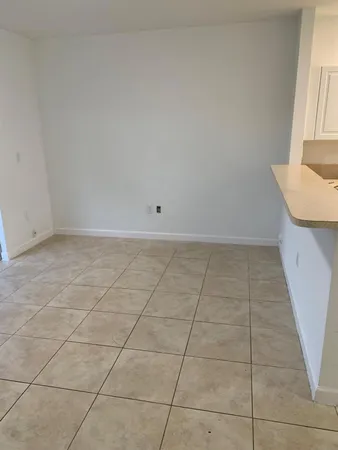 $2,000 | 3390 Northeast 13th Cir Drive, Unit 104, Homestead, FL 33033