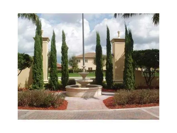$2,000 | 3390 Northeast 13th Cir Drive, Unit 104, Homestead, FL 33033