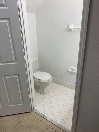 $2,000 | 3390 Northeast 13th Cir Drive, Unit 104, Homestead, FL 33033