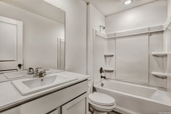$1,700 | 11938 Spiderwort Ridge, Converse, TX 78109