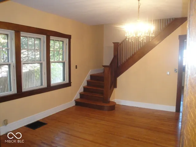 $1,700 | 3909 Central Avenue, Indianapolis, IN 46205