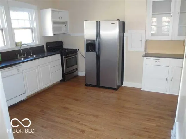 $1,700 | 3909 Central Avenue, Indianapolis, IN 46205