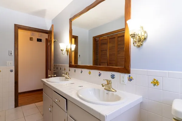 $625,000 | 58 Shattuck Road, Sturbridge, MA 01566