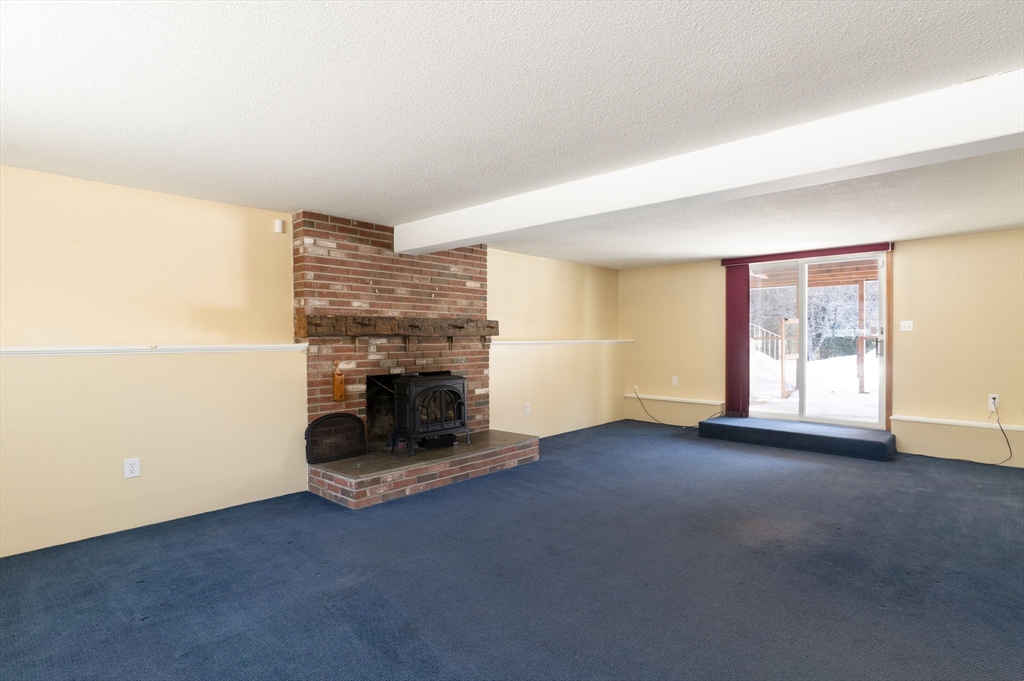 58 Shattuck Road Sturbridge, MA 01566 - Photo 25 of 41