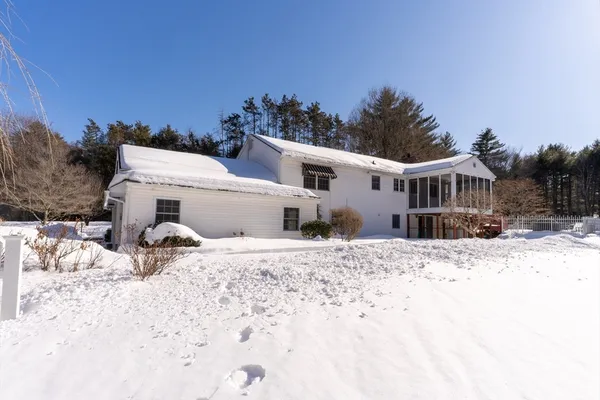 $640,000 | 58 Shattuck Road, Sturbridge, MA 01566