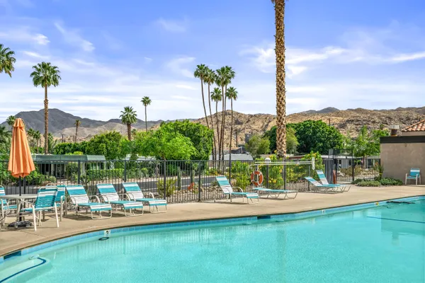 $2,950 | 117 Aliso Drive, Palm Springs, CA 92264