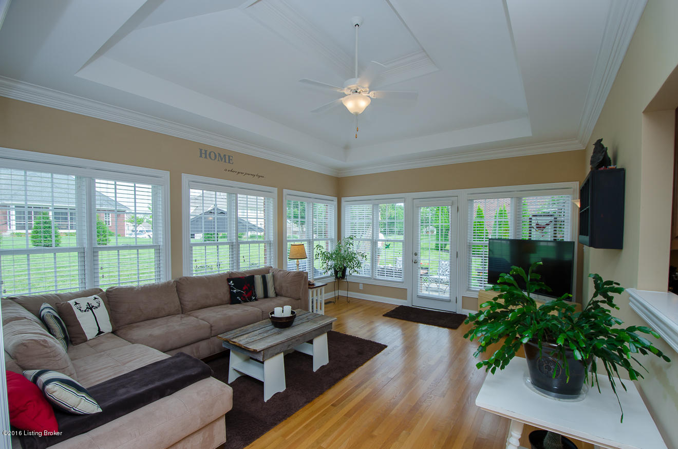 13506 Ridgemoor Drive Prospect, KY 40059 - Photo 18 of 51 Living Room