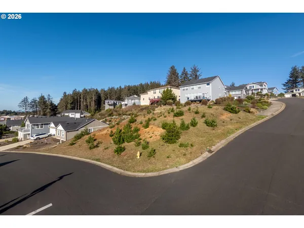 $165,000 | 6100 Southeast Jetty Avenue, Lincoln City, OR 97367