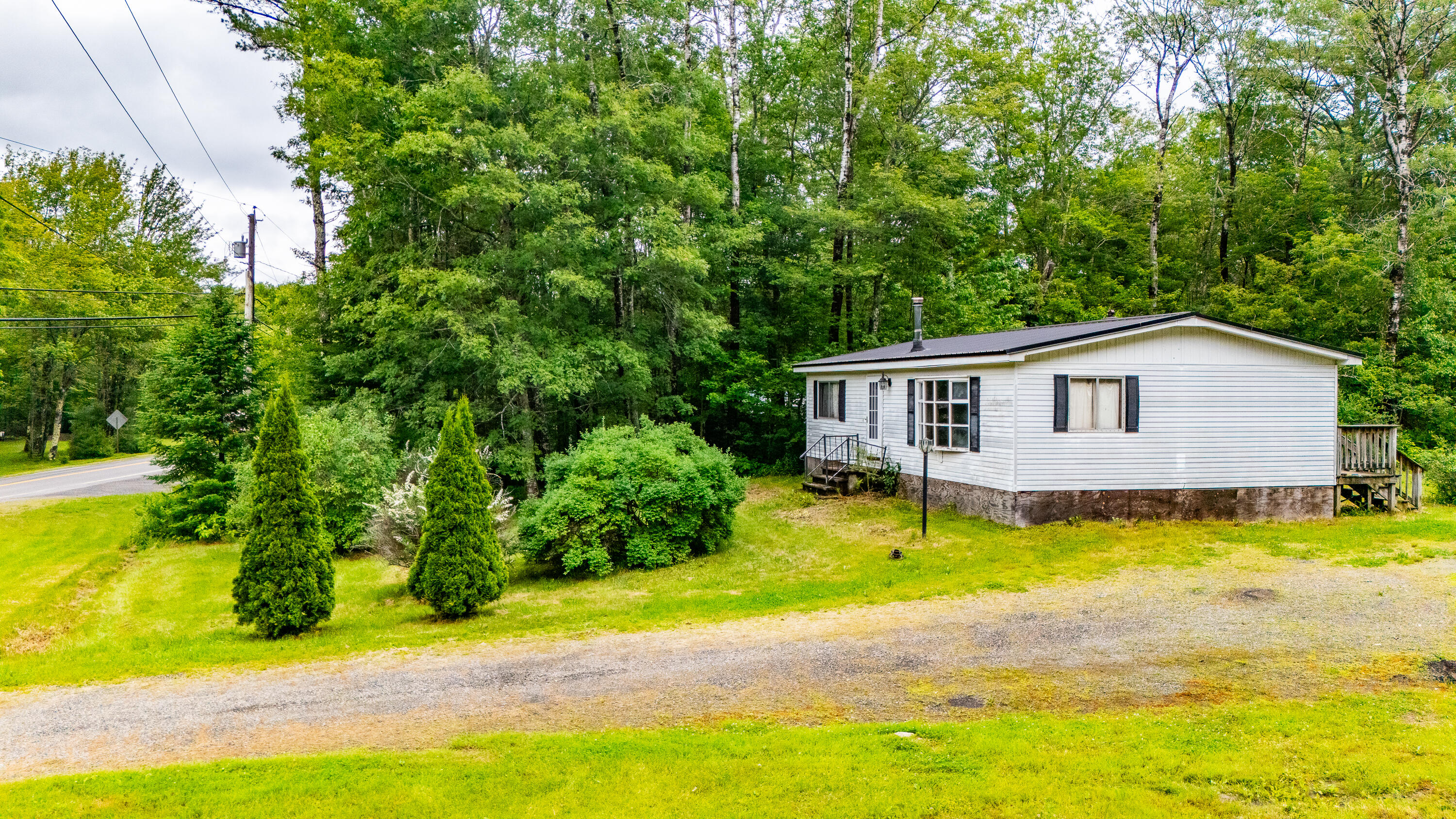 41 River Road Boothbay, ME 04537 - Photo 6 of 51 41 River Road Boothbay 006
