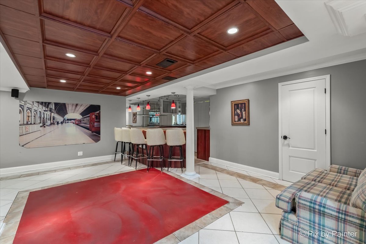 1430 Blackhawk Drive Schaumburg, IL 60193 - Photo 17 of 34