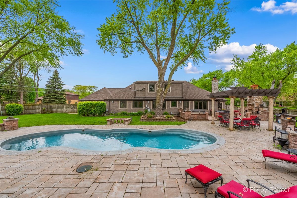 1430 Blackhawk Drive Schaumburg, IL 60193 - Photo 23 of 34