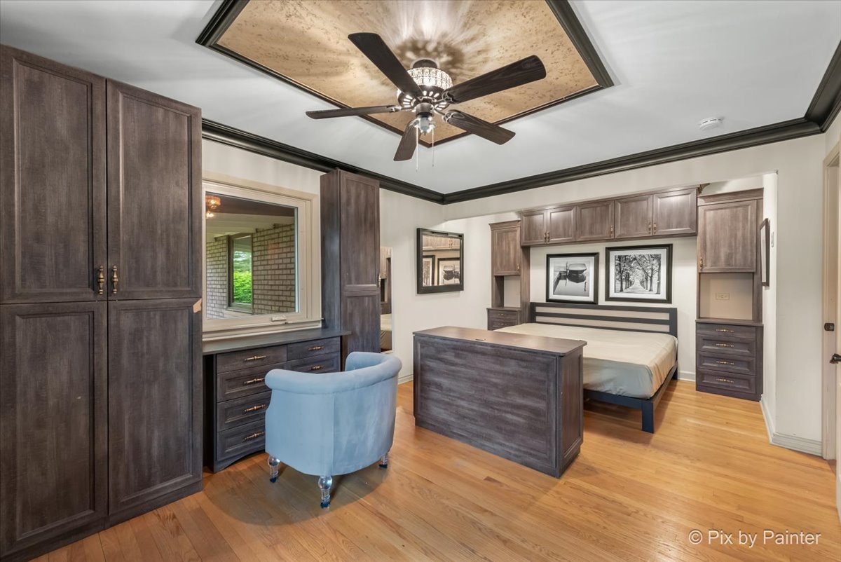 1430 Blackhawk Drive Schaumburg, IL 60193 - Photo 5 of 34